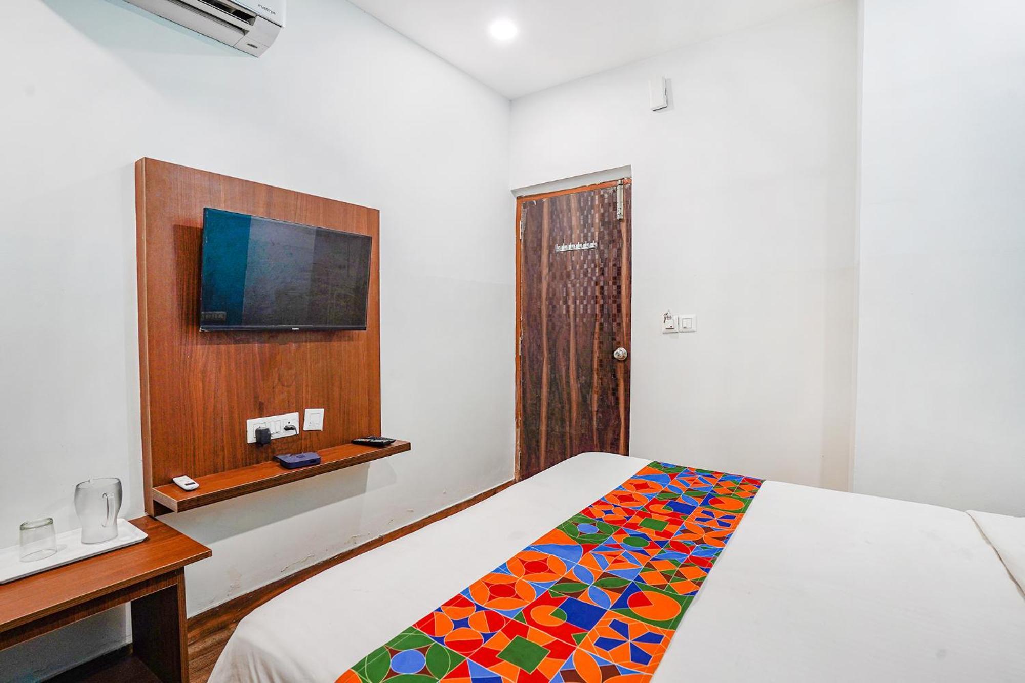 Fabhotel Rlv Green Palace - Nr Kengeri Satellite Town Bangalore Exterior photo